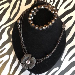 Flower necklace and bracelets